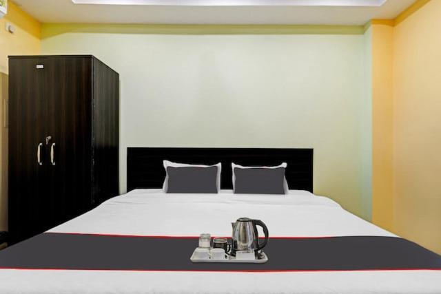 Hotel H K Residency Near Kalakshetra à Guwahati Extérieur photo