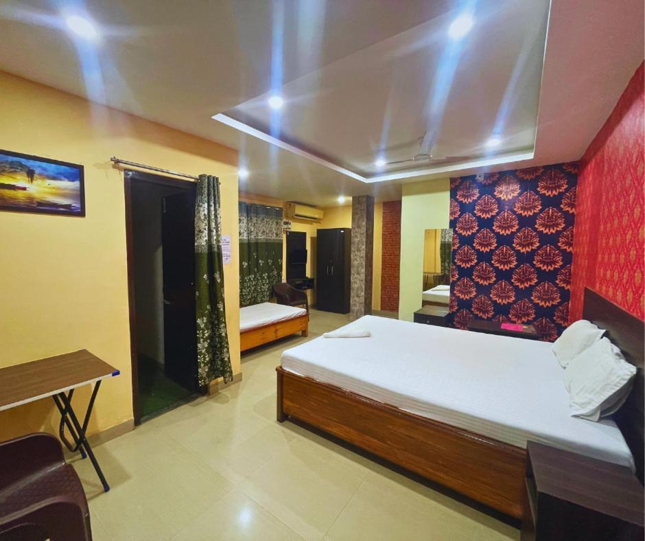Hotel H K Residency Near Kalakshetra à Guwahati Extérieur photo